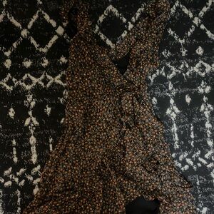 Wrap dress SZ small never worn